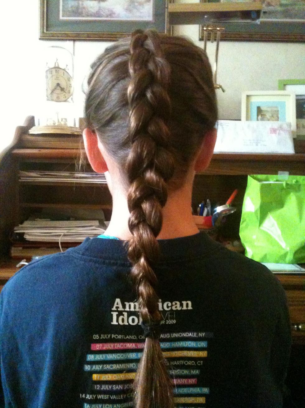 How to make a dutch braid down the middle!:) - B+C Guides