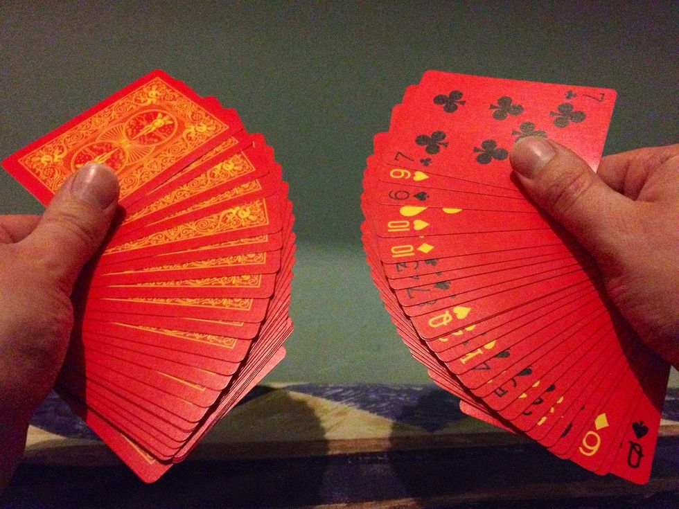 How to do a onehanded card fan B+C Guides