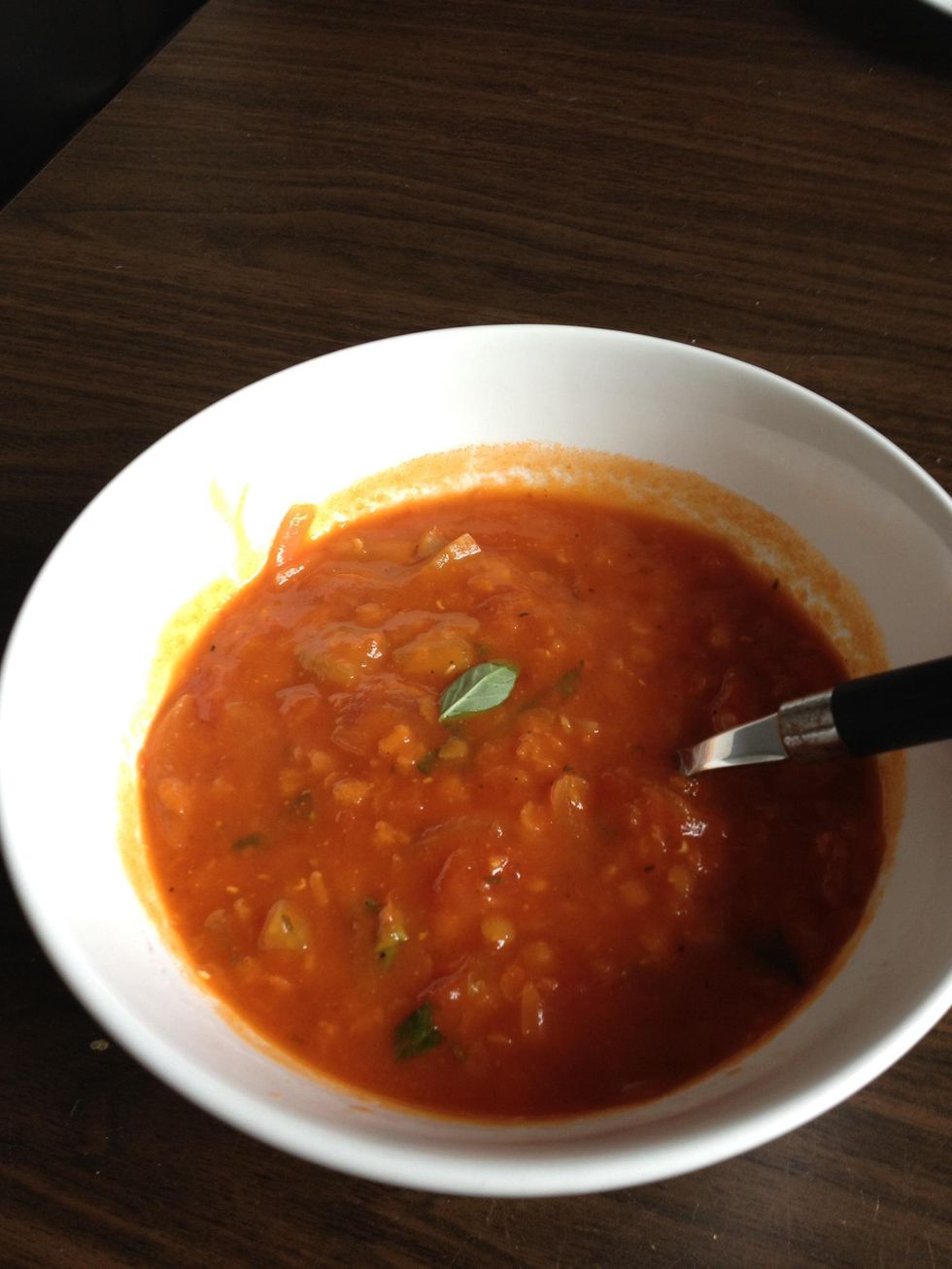 How to make easy tomato and lentil soup! - B+C Guides