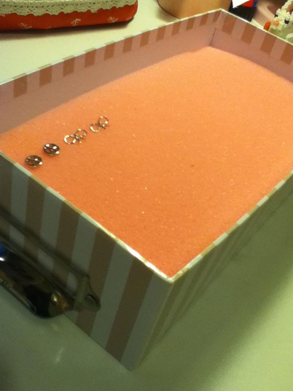 How to make an earrings box B+C Guides