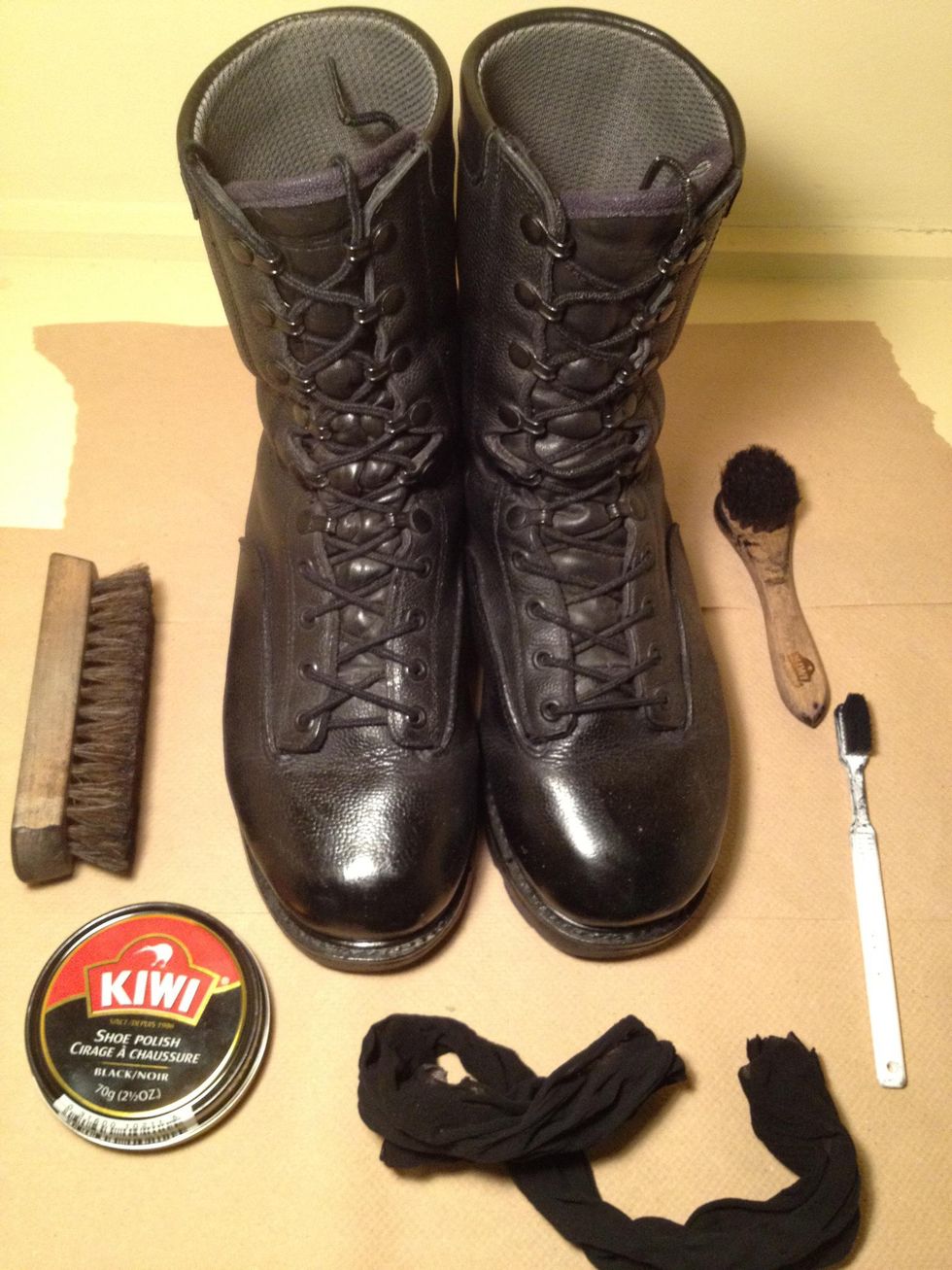 How to polish combat boots B+C Guides
