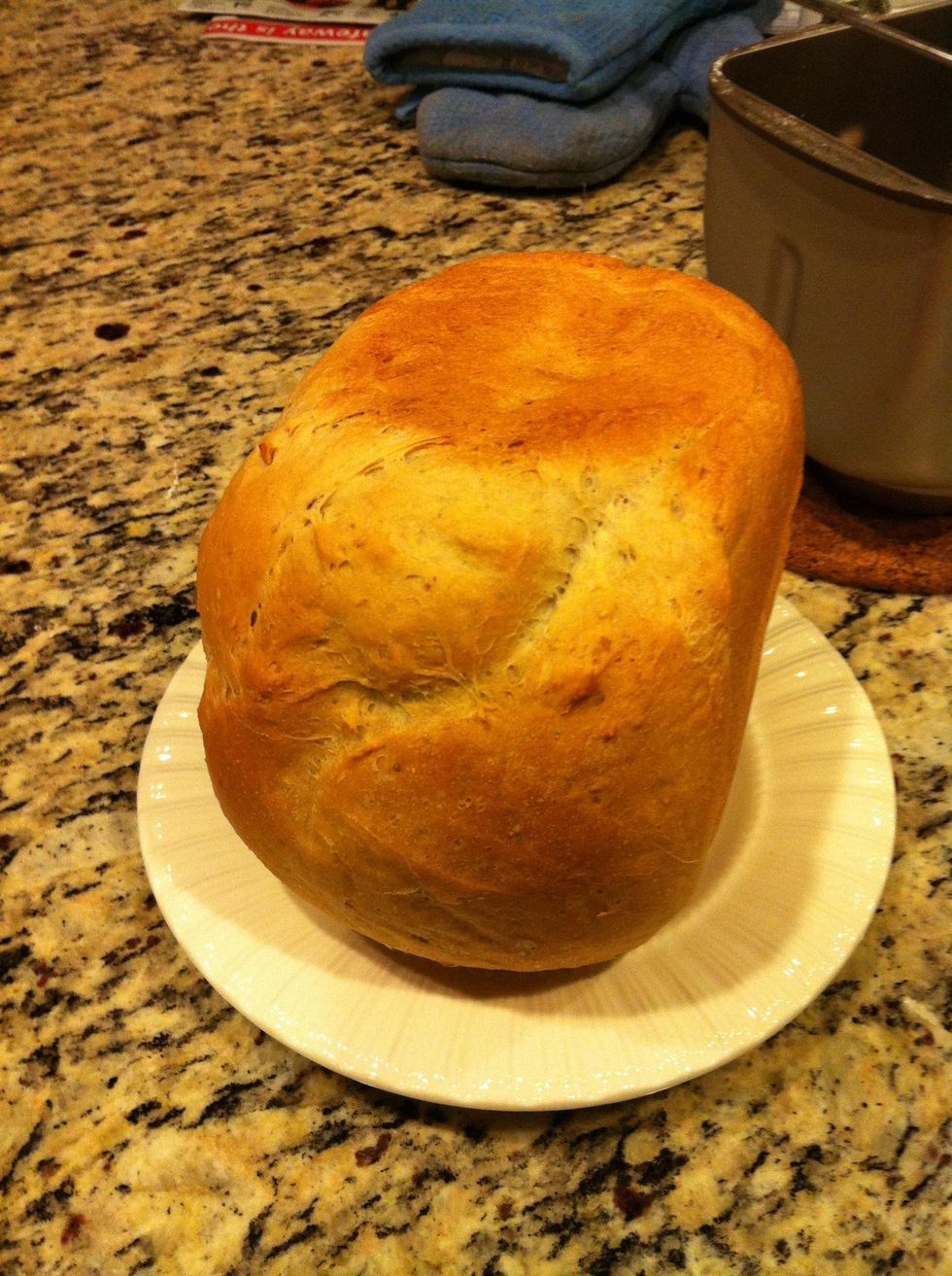 How to make basic white bread (with a bread machine) - B+C Guides