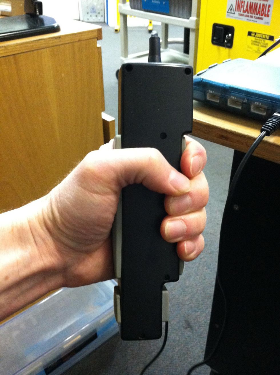 How to use a vernier hand dynamometer - 5 sec test - B+C Guides