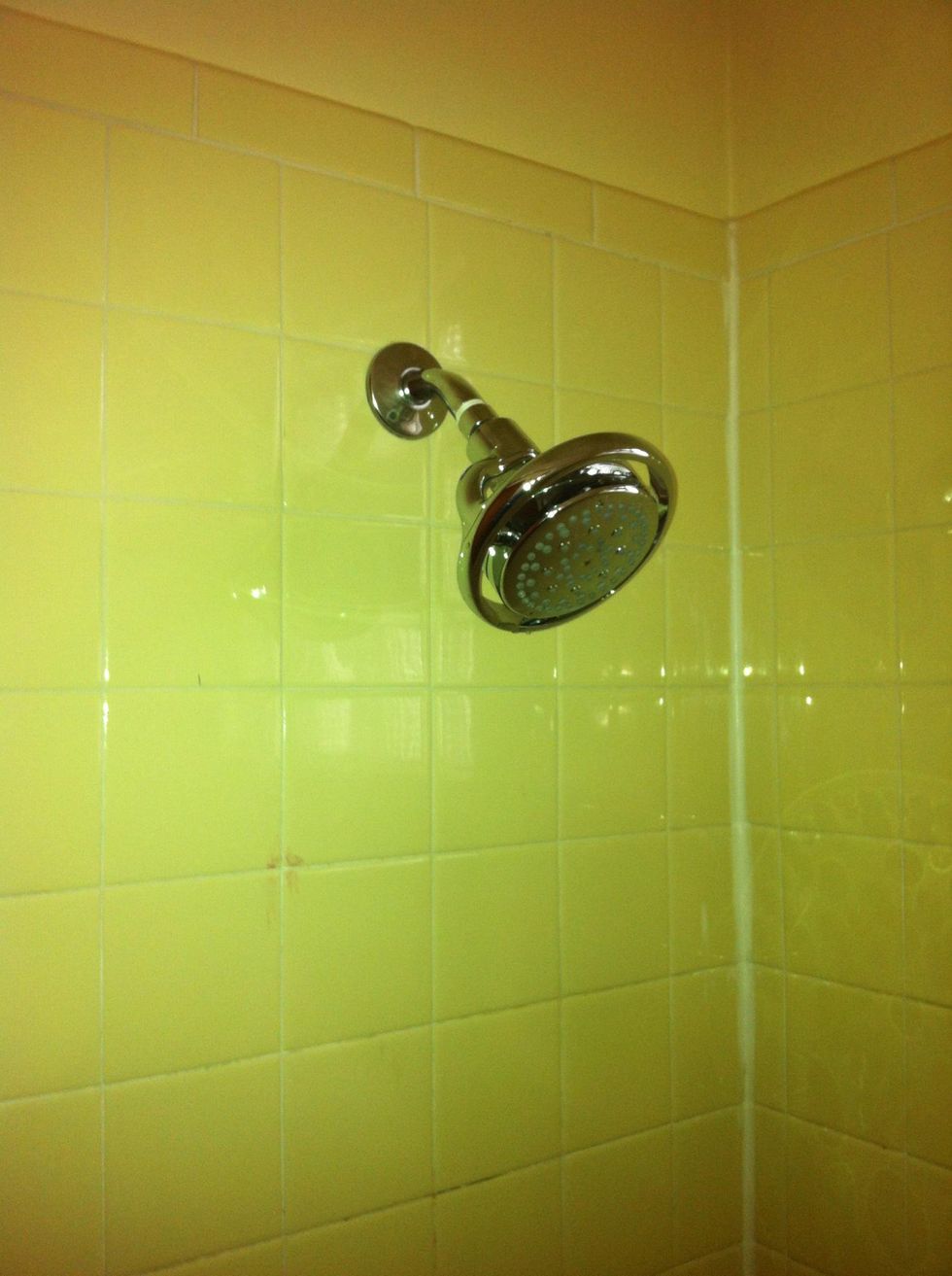 How to install a shower head B+C Guides