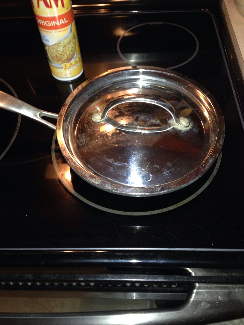 Important to put the lid on and leave it. We're not making scrambled eggs here where we are constantly stirring. Gonna let it sit