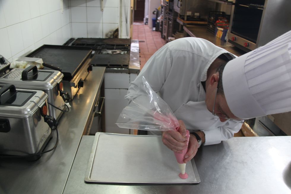 In a baking paper with circles seasoning pastry bag about two cm