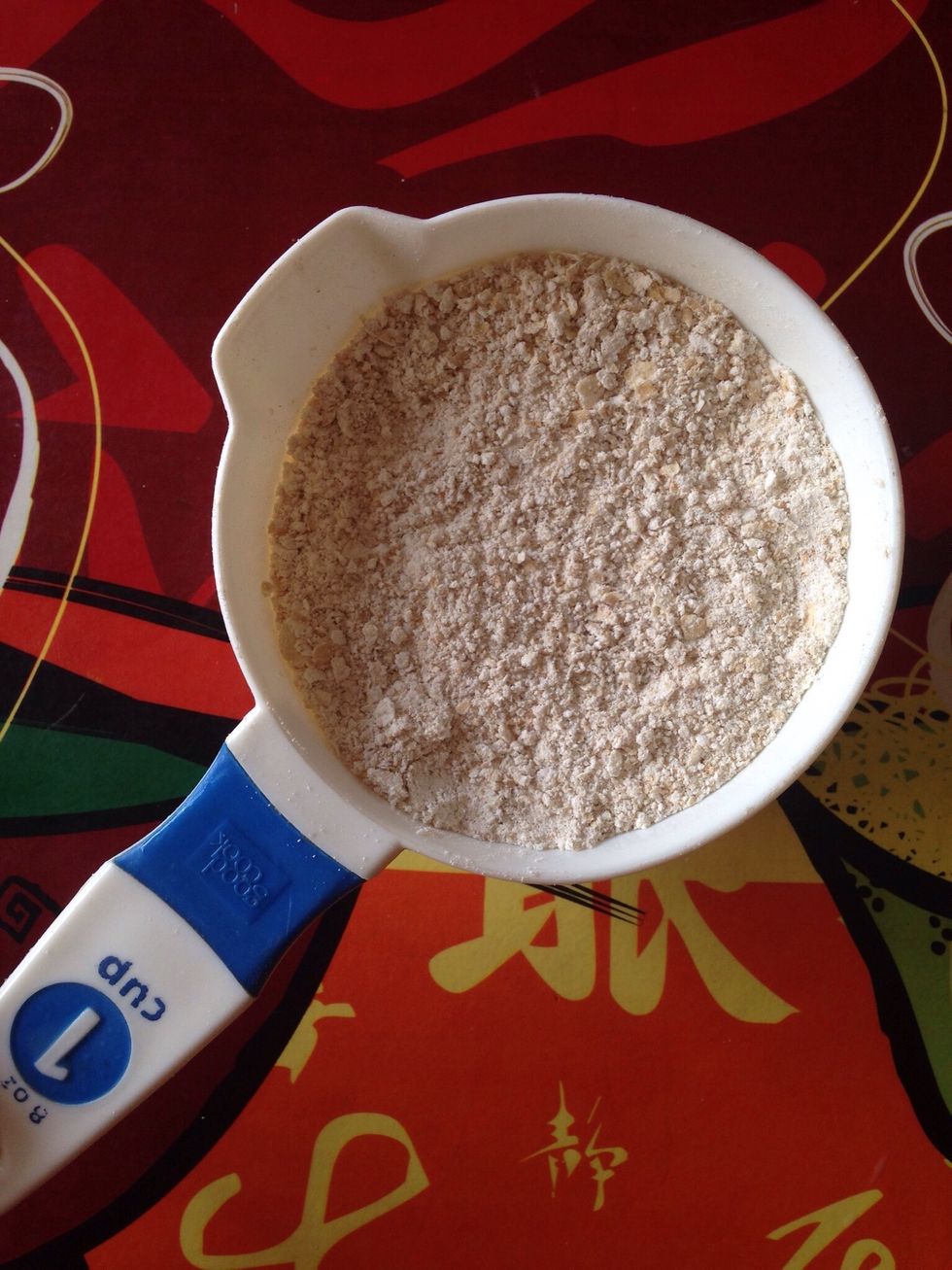 In a blender for 1min for oatmeal flour
