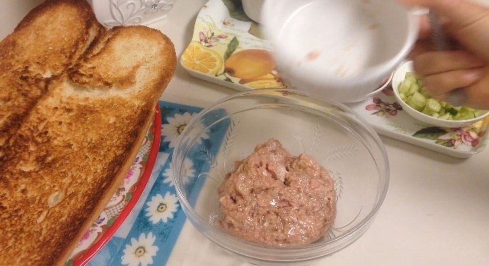 In a bowl, add tuna