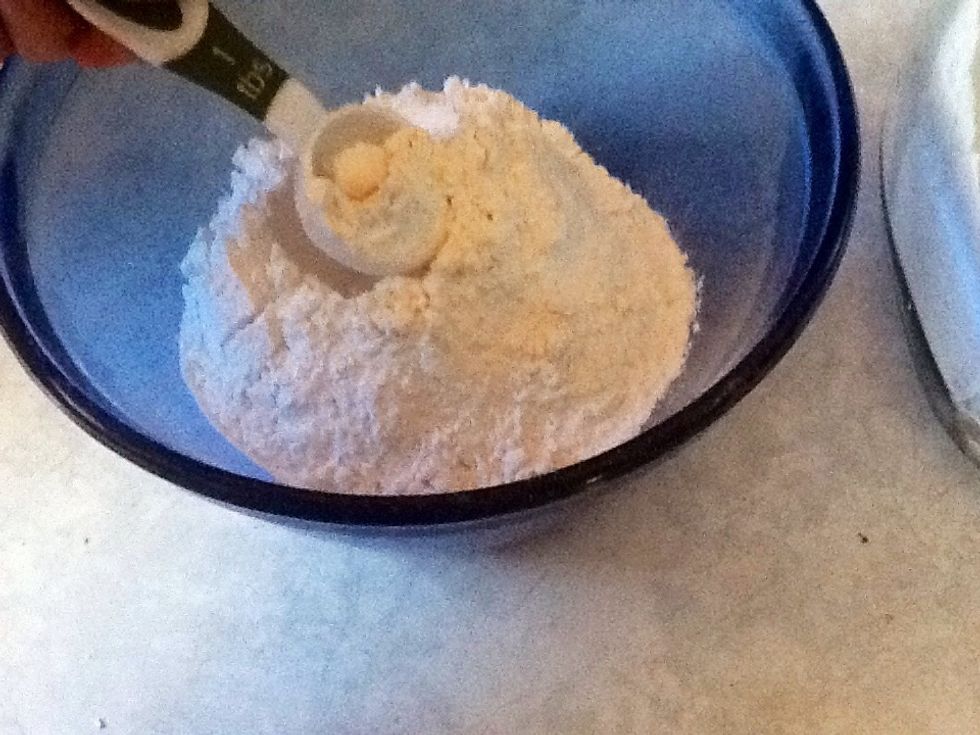 In a bowl measure 1 cup of flour or whatever amount you need using the one cup as a baseline for how much cornstarch to add.