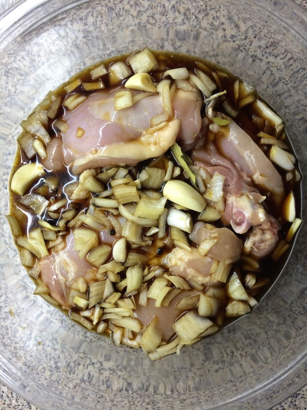 In a bowl, mix all the ingredients except for the vegetable oil and keep aside for about an hour.