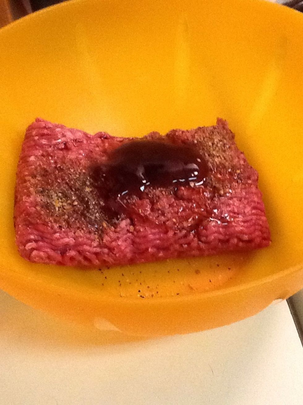 In a bowl, mix soy, steak seasoning, teriyaki sauce, and ground beef