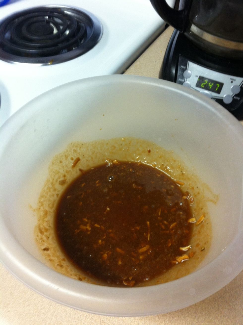 In a bowl, mix Tabasco, chili sauce, 1/4 packet of onion soup mix garlic and half a cup of beer.