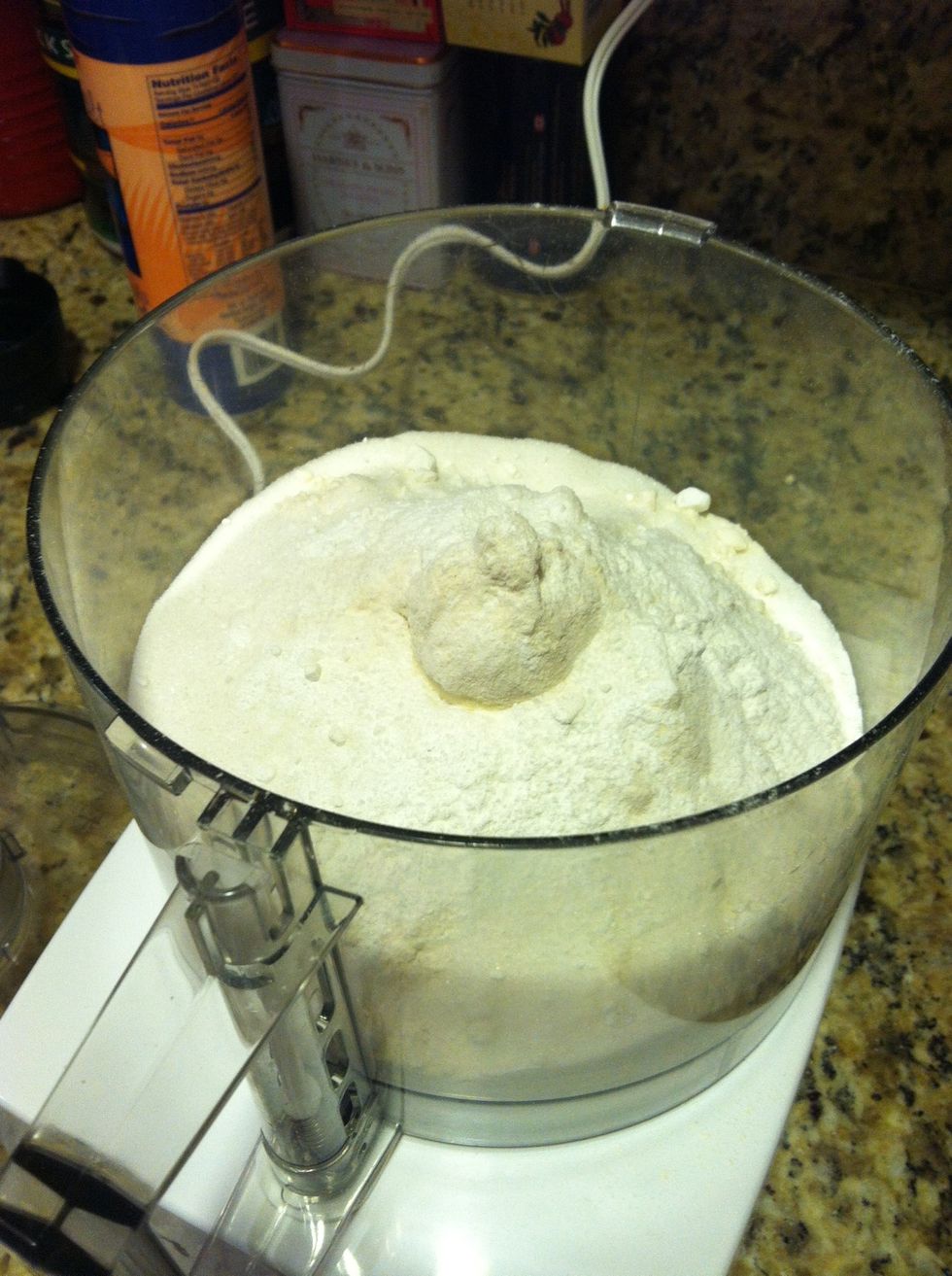 In a bowl or a food processor, mix together the flour, salt, baking soda, and sugar.