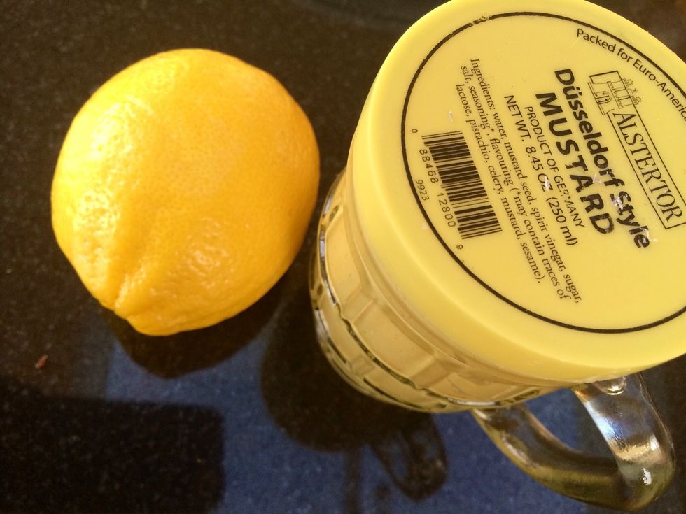 In a bowl, prepare your mustard mixture. Mix mustard with juice from half of the lemon, add salt and pepper to taste.