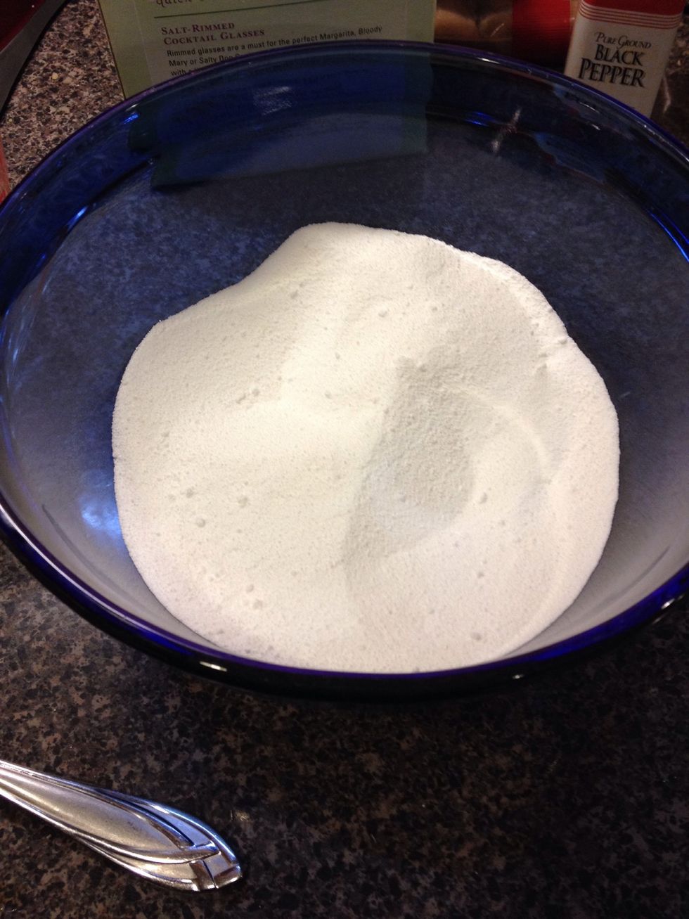 In a medium bowl, combine your washing soda and borax. Stir together with a fork and break up any large clumps. Set aside.