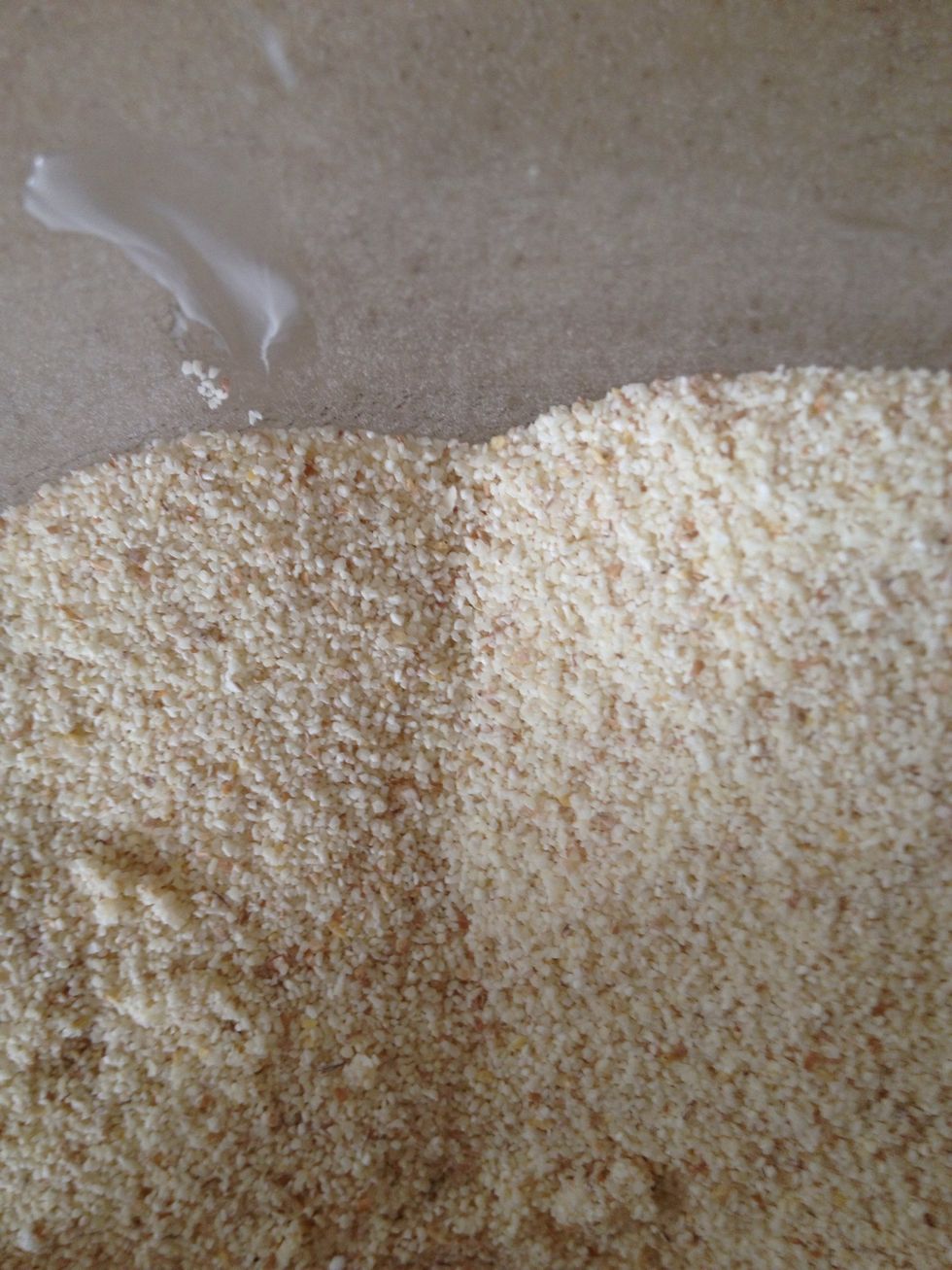 In a separate bowl, combine semolina, baking powder, and baking soda.