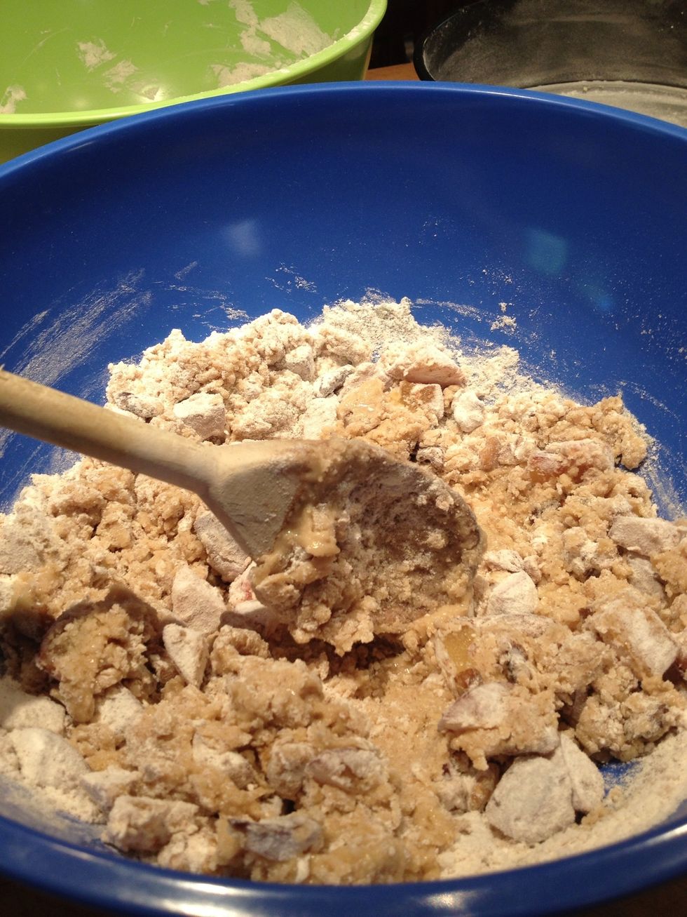 In a separate bowl, stir together flour, baking soda, cinnamon, walnuts and diced apples (or other fruit).