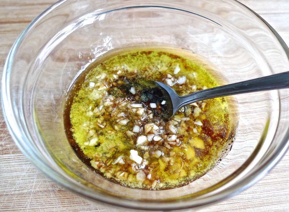 In a small bowl, mix thoroughly all ingredients to marinade the fillets, making sure the brown sugar has all been dissolved.