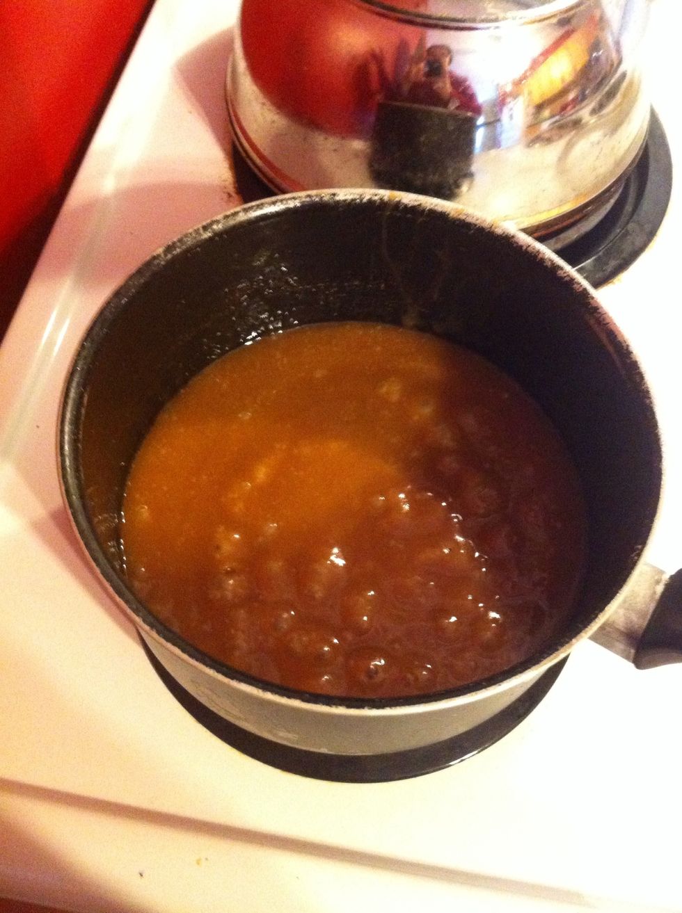 In saucepan bring butter and sugar to a boil. Then simmer for 5-6 minutes to thicken.