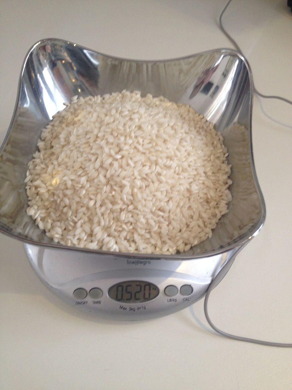 In the meanwhile prepare 500 gr of rice