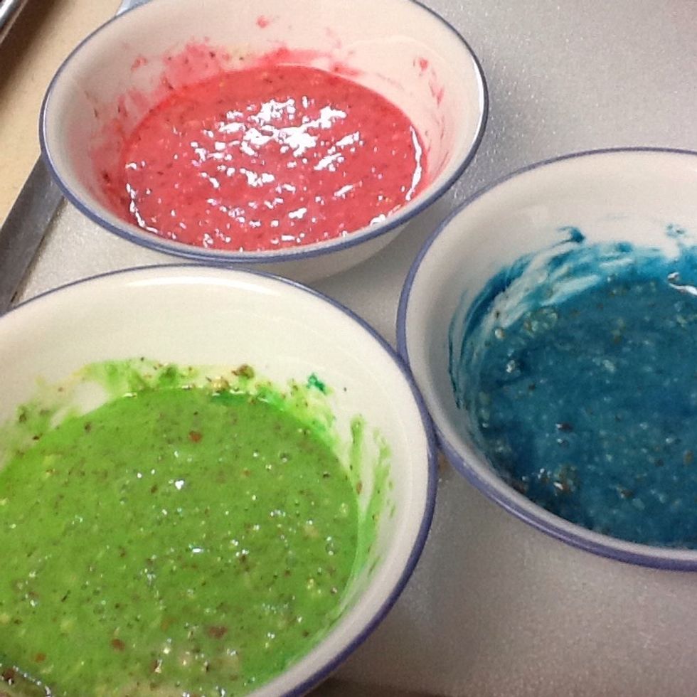 In this step, you can add some food coloring if you want to.
