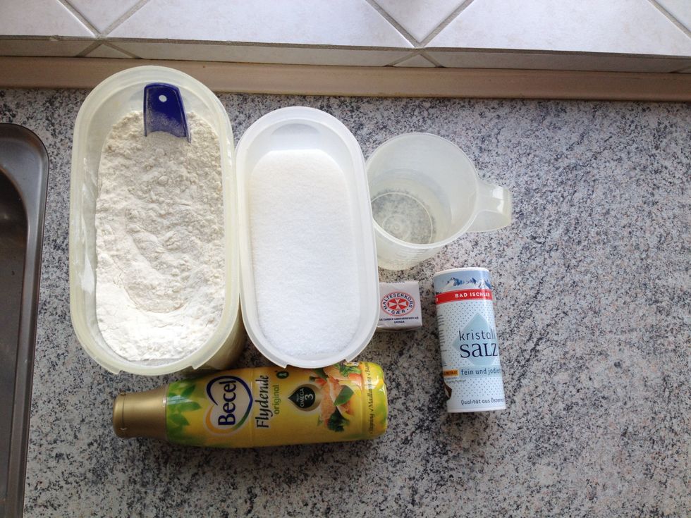 Ingrediens needed for the dough