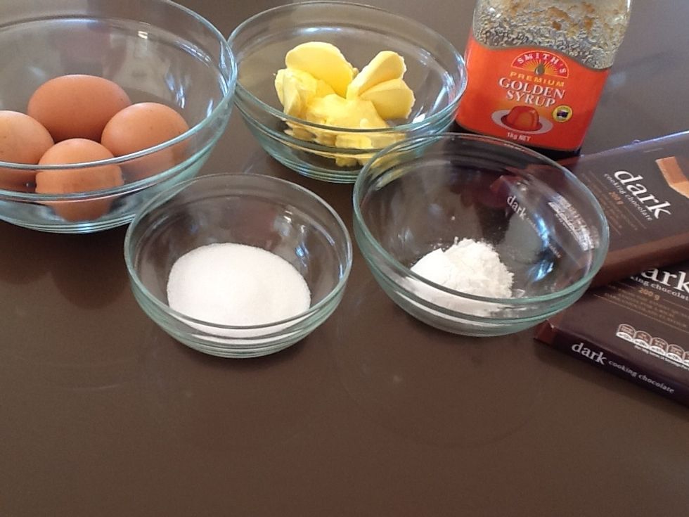 Ingredients: 4 eggs, 1 tablespoon sugar, 125g unsalted butter, 1 tablespoon plain flour (I used gluten free), 1 tablespoon golden syrup, 400g dark chocolate.