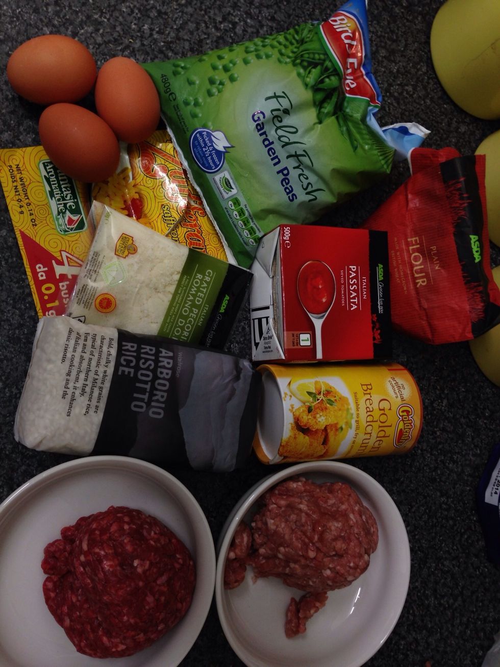 Ingredients for 10 medium arancini