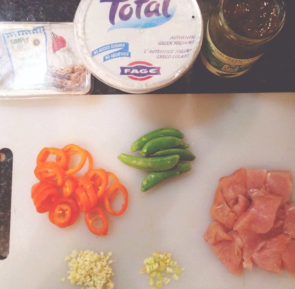 Ingredients: greek yogurt, low fat cream cheese, lemongrass, sugar snap peas, garlic, green curry paste, turkey breast, quinoa, herb spice, fry light. Chop all veg and dice the turkey breast.