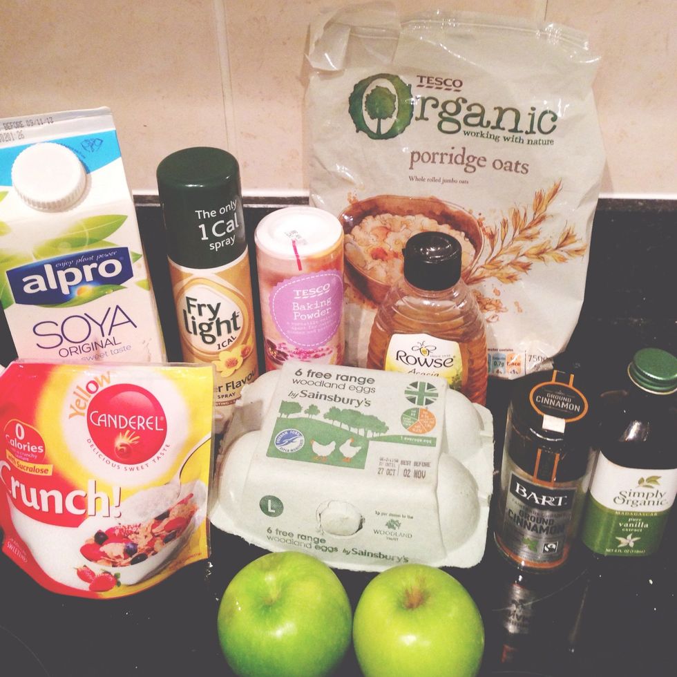 Ingredients, oats (processed), apples, egg, soy milk, Canderell, honey, vanilla extract, cinnamon, fry light, baking powder