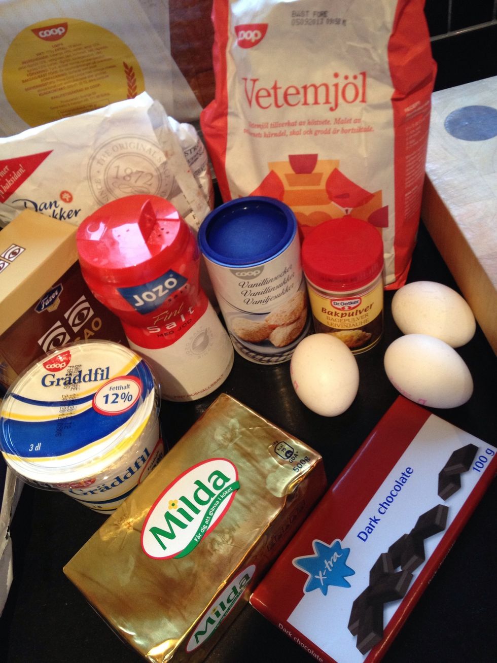 Ingredients to the cupcakes! \ud83d\udc23