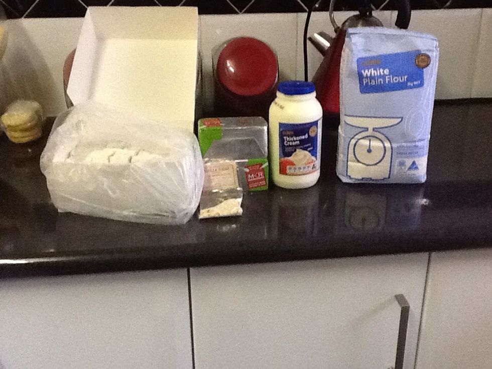 Ingredients: Turkish delight, vanilla sugar, unsalted butter, thickened cream, plain flour. Turkish delight, vanilla sugar, un-salted butter