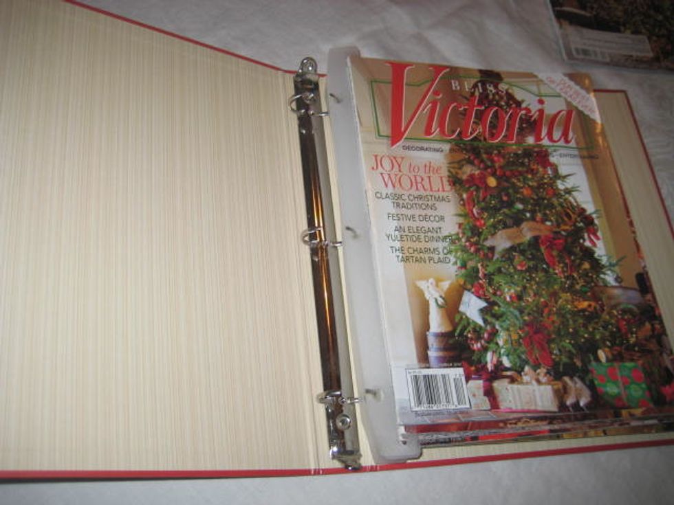 Insert Magazine holder into the center of magazine for best support and place into 3-ring binder. Store according to date for better reference newest to oldest or oldest to newest on top.