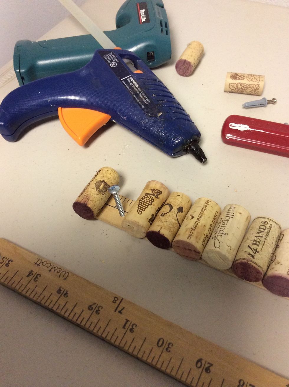 Insert the screw and hang on the wall.