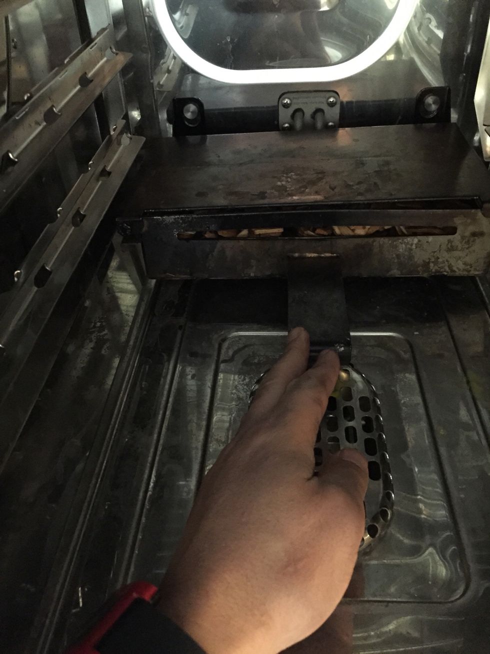 Insert the smoke box.