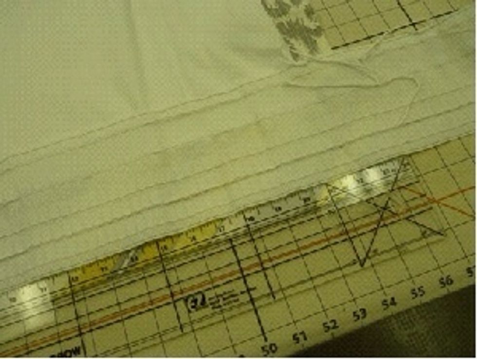 Inset the Goblet Pleat tape 3/4'' from the top edge.