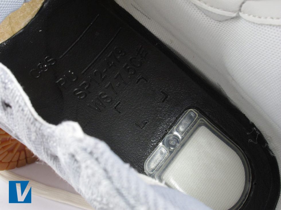 Inside Dunk Sky Hi's if you remove the insole you can see the Nike Zoom Air unit on top of the hidden wedge. You might also be able to see the size of the shoe embossed into the sole.