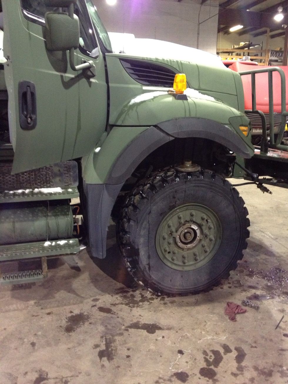 Installing the hub on a canadian milatary 6x6