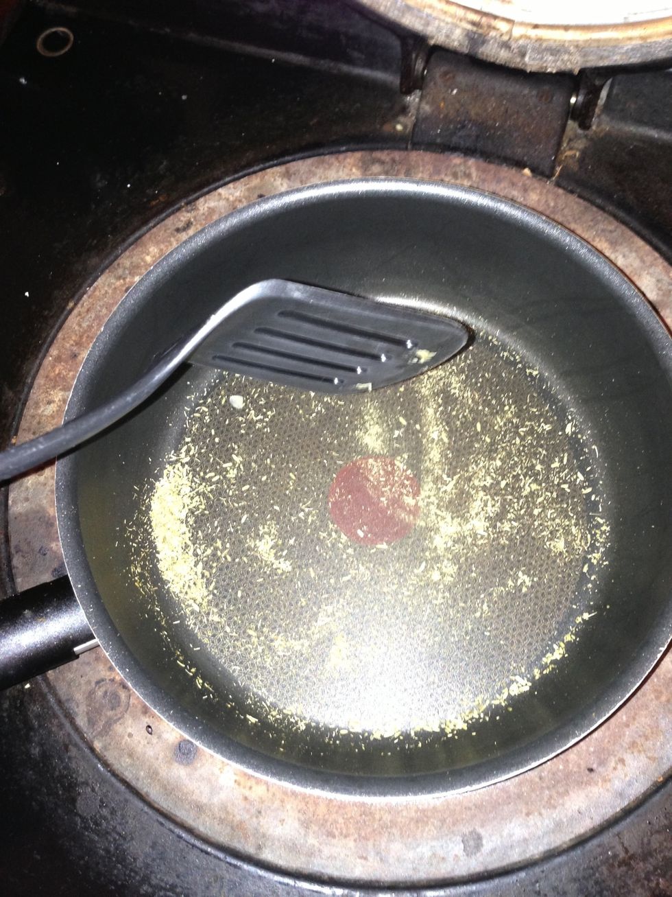 Into saut\u00e9e pan for 3 mins loverly smells