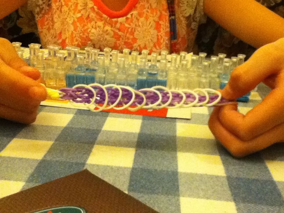 Is very cute our bracelet, but is not finished yet!