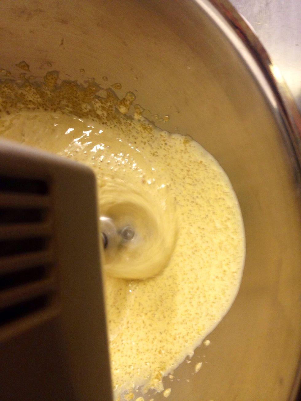 It almost looks like a light colored mustard!