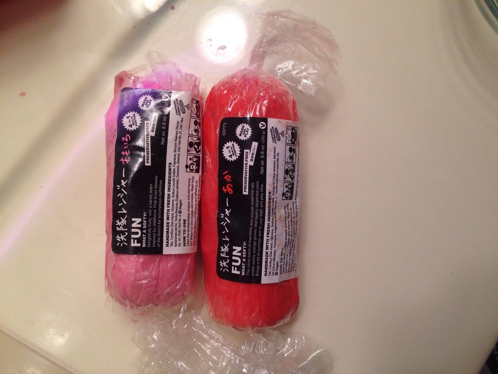 It comes in 5 colors but I only have these two. The pink smells like candy and the red smells citrusy/fruity. Both smell aMaZiNg! (I want the blue one too)