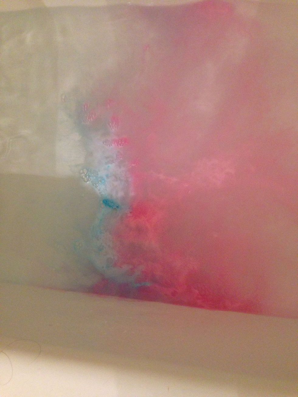 "It fizzes around the tub, snapping due to the popping candy and releasing a 'dry champagne' perfume of bergamot, tangerine and rose oil."