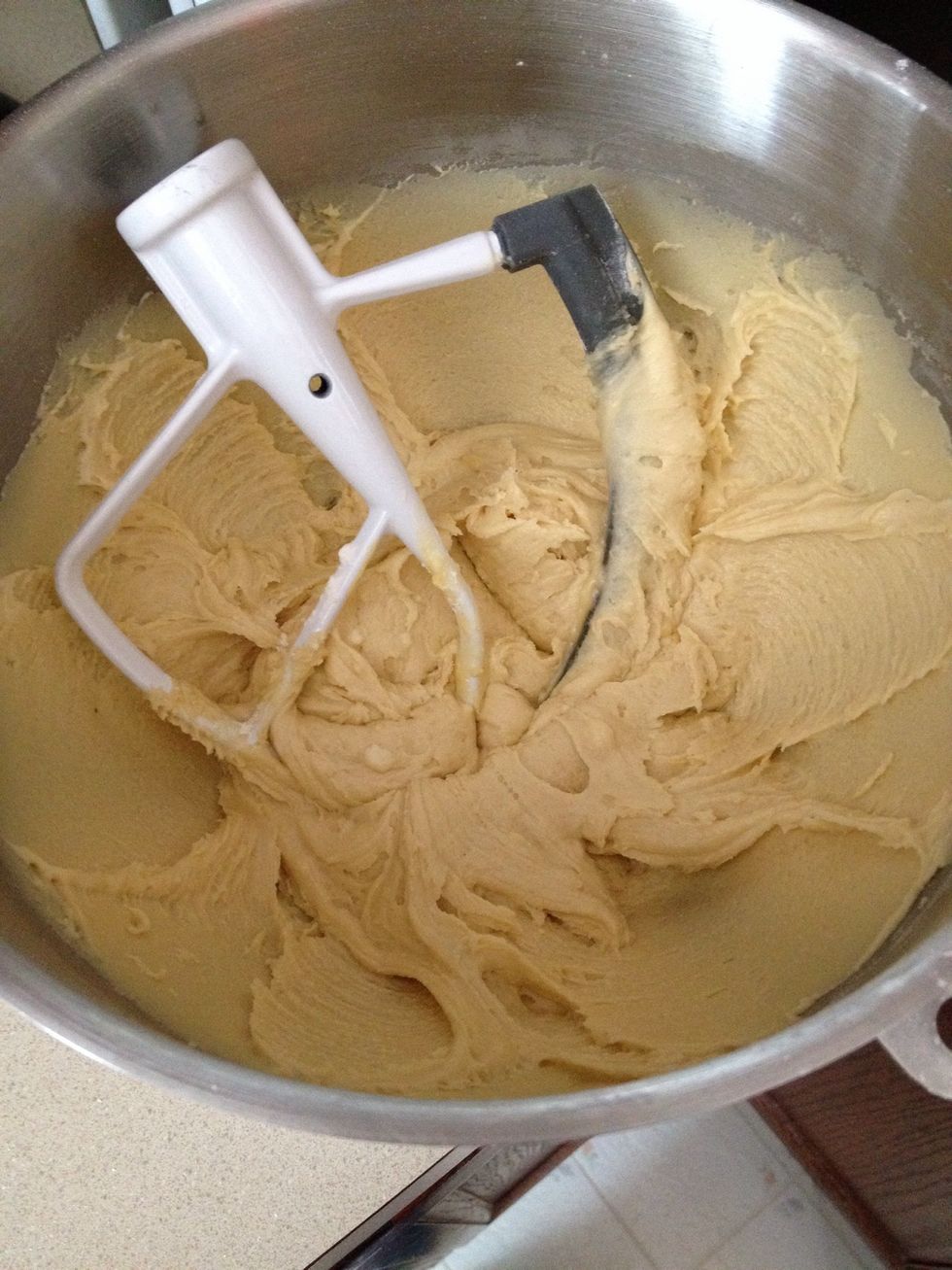 It looks loose but now it goes into the fridge for two hours to firm up