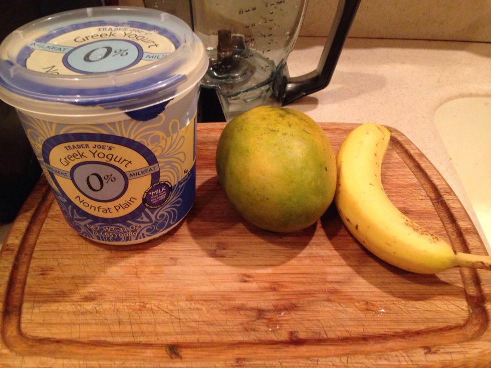 It only takes 3 ingredients to make sweet and healthy fro-yo. 1/2 cup Greek yogurt, 1 large mango and 1 banana. I love the trader joes Greek yogurt.