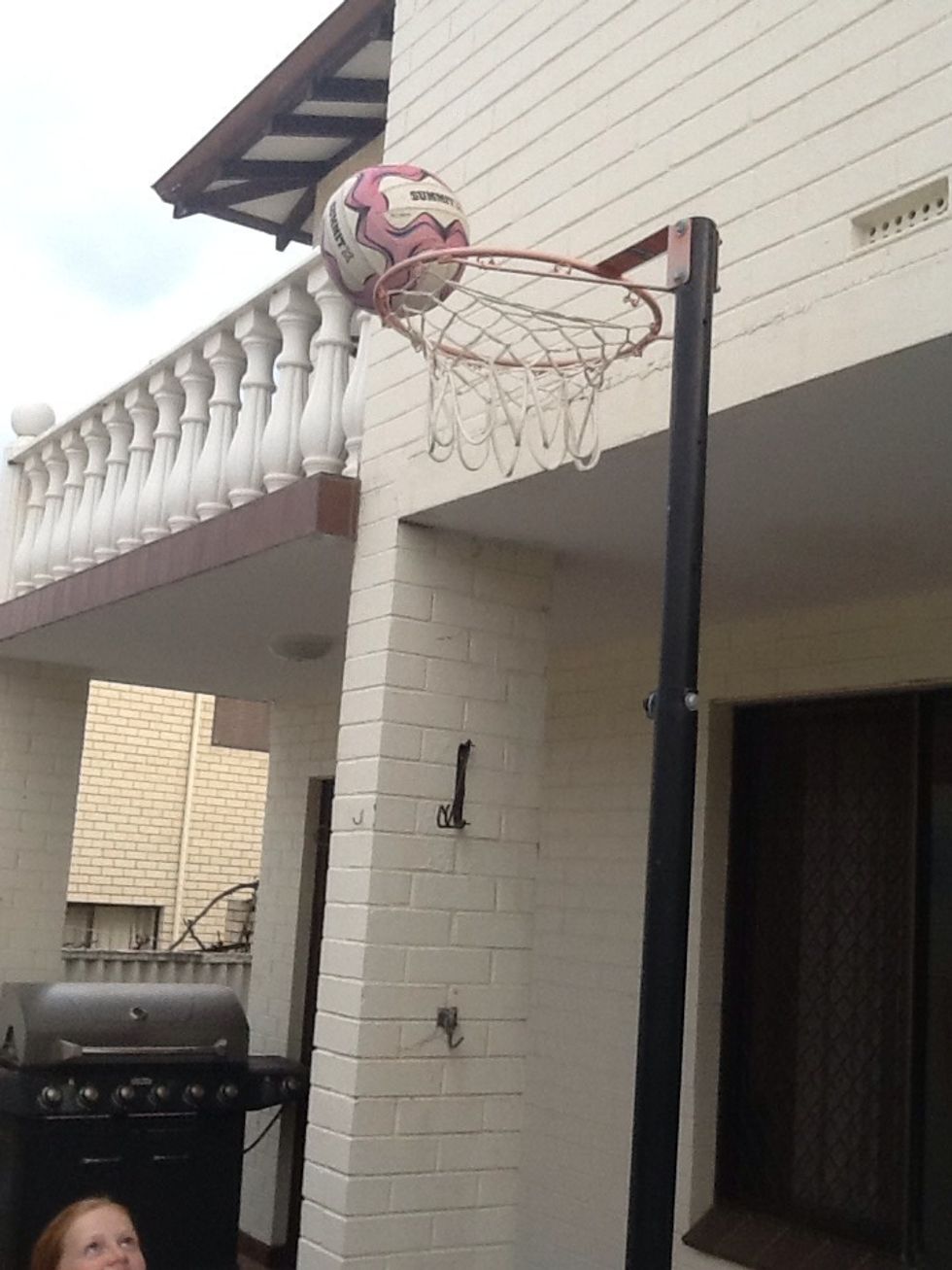 It's a goal, the shot is complete.