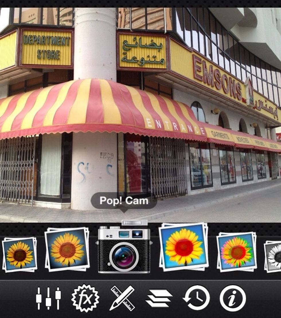 It's got a popcam, yay!