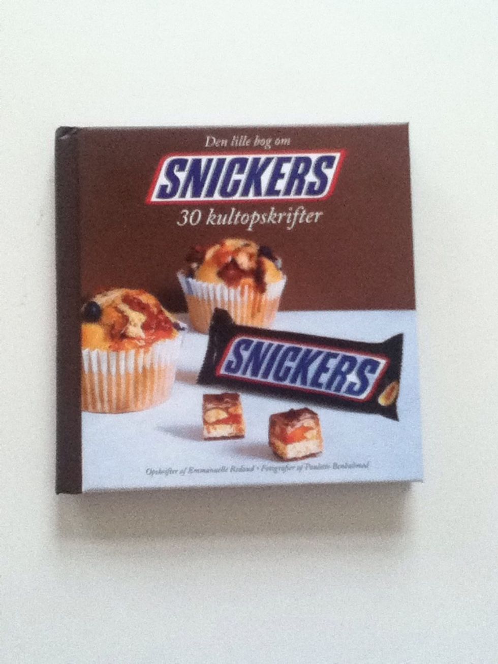 It's officially pancake day! And that means I'm gonna show you how to make a delicious recipe from this snickers baking book \ud83c\udf6a