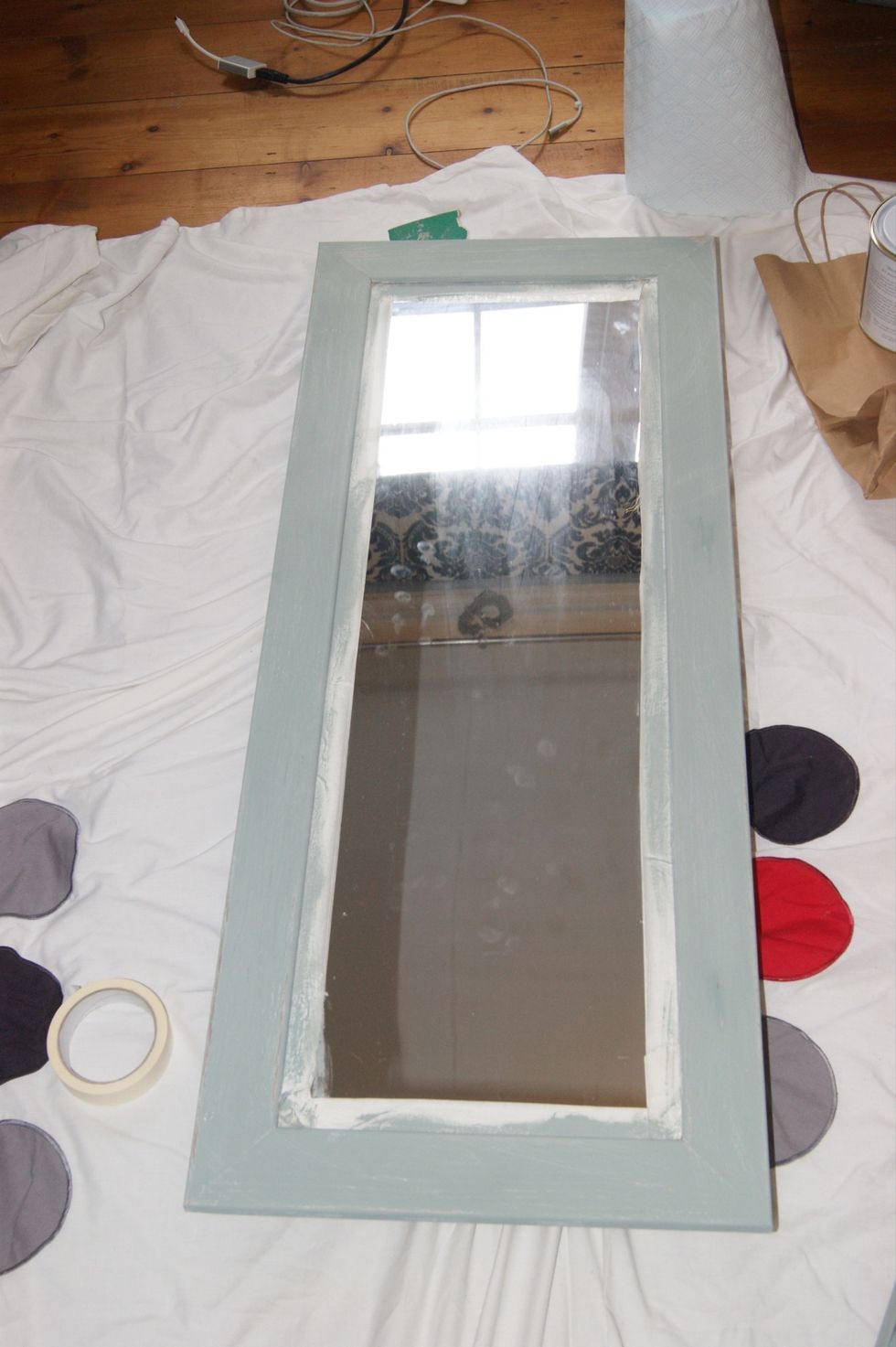 It's pretty warm here at the moment so only took about 20 minutes for each coat to dry. Once the second colour was dry I lightly distressed, I made sure I had the vacuum cleaner handy and went for it.