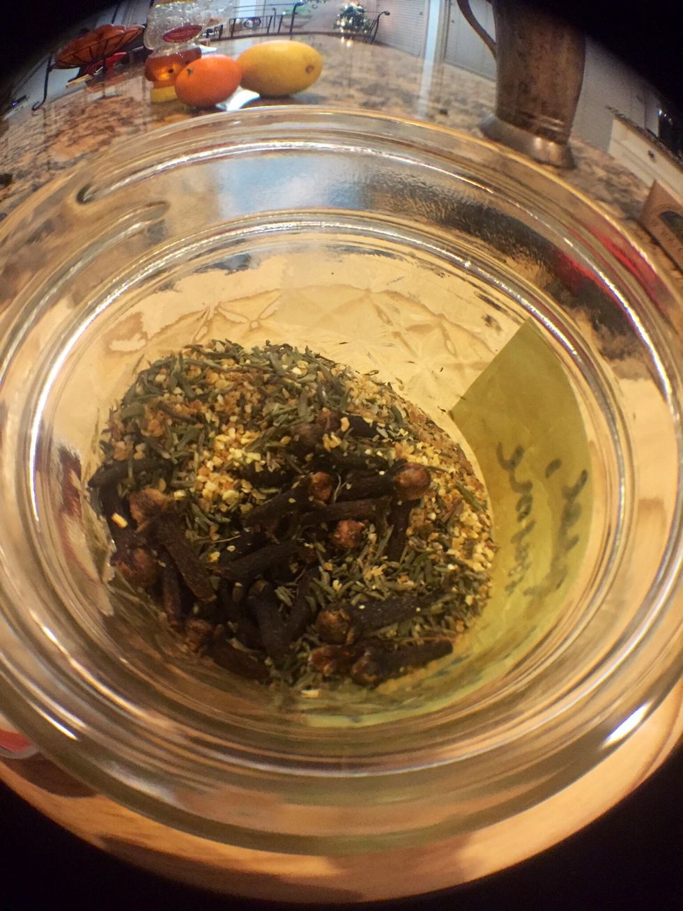 It's your choice to use dried herbs. We already added fresh.